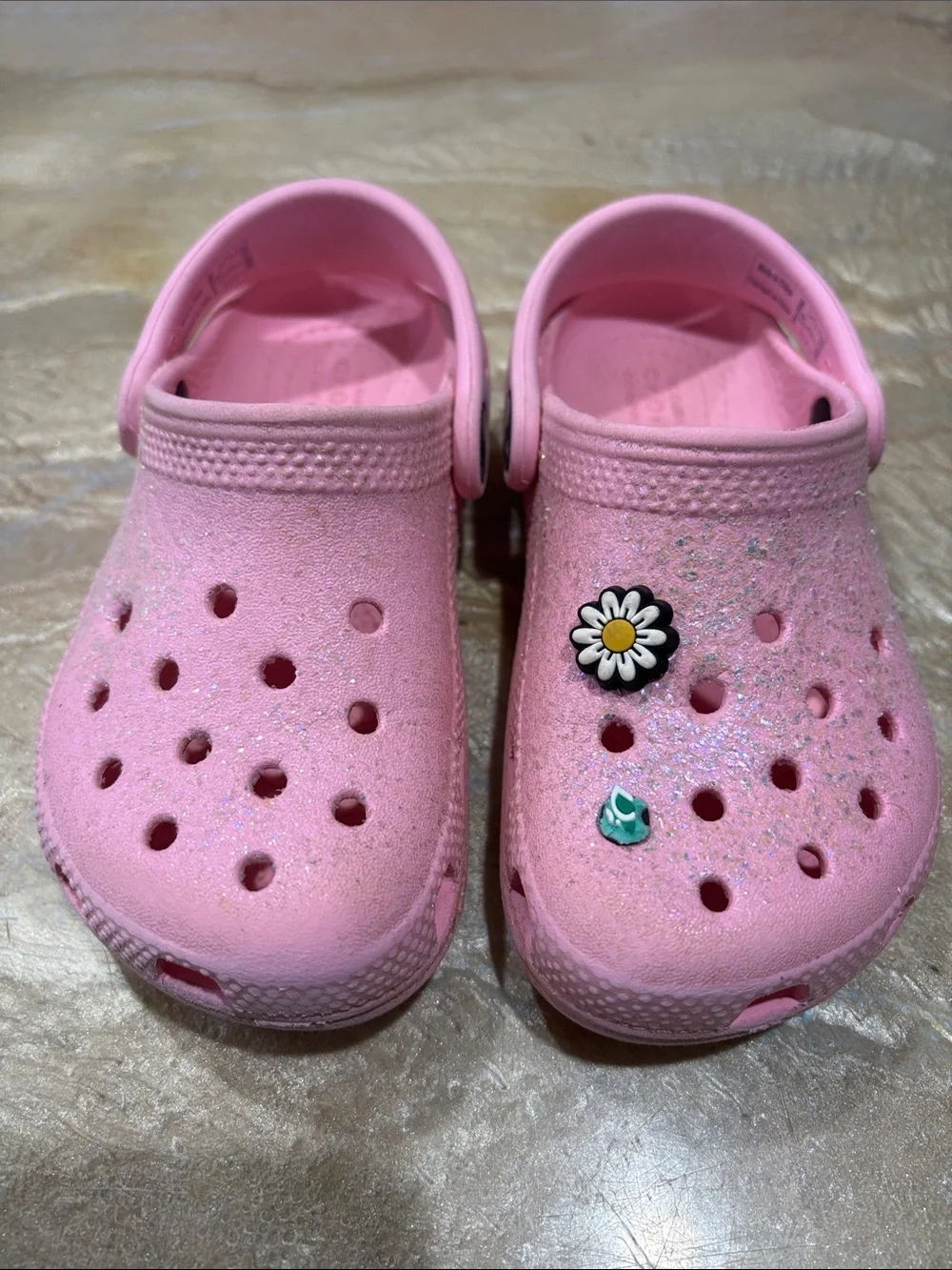 CROCS Kids Pink Clog Sandals with Daisy Charm Lightweight Size Kid C9